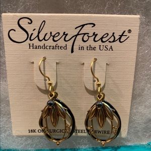 NWT Silver Forest Handcrafted Earrings